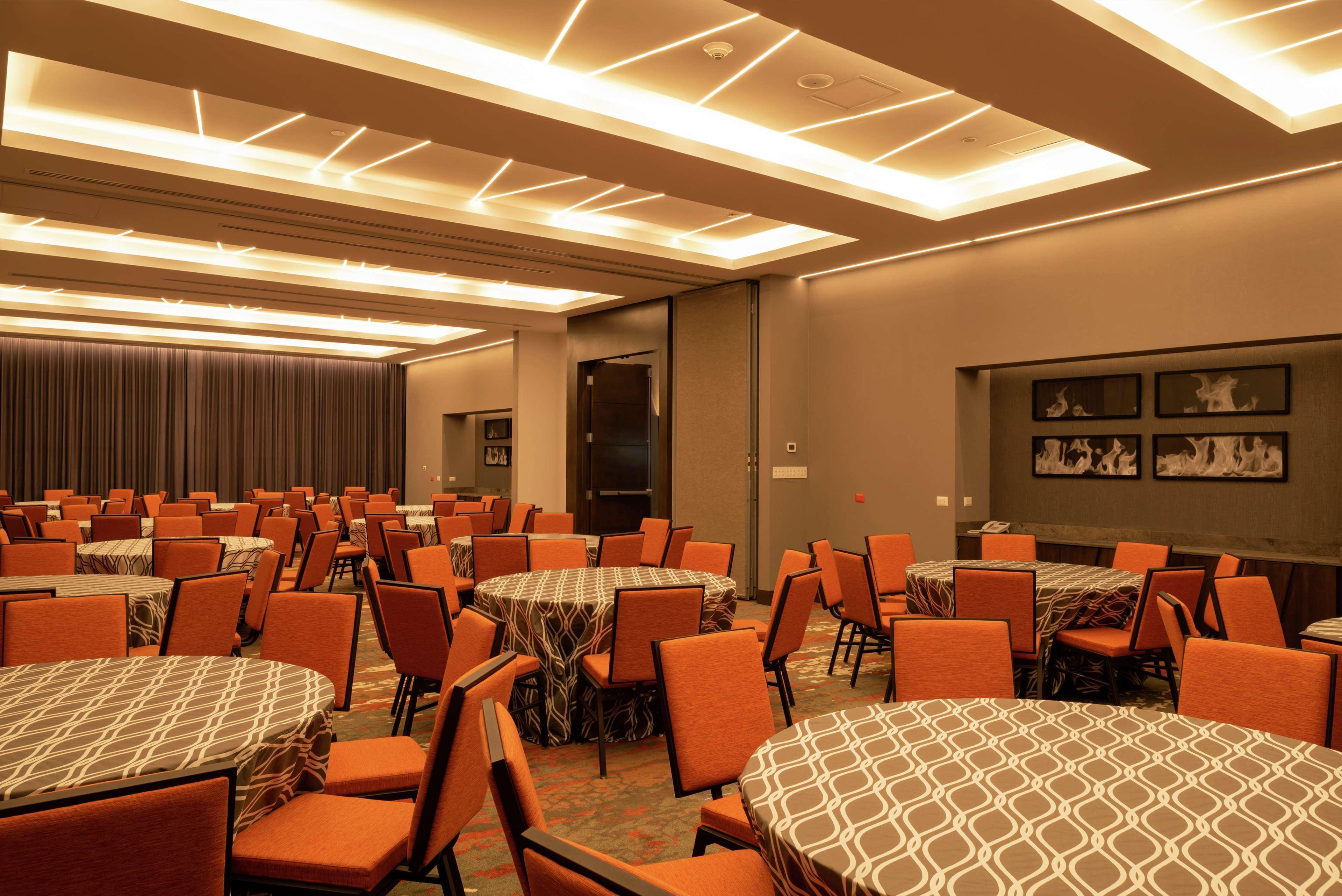 Hilton Garden Inn Chihuahua Exterior photo