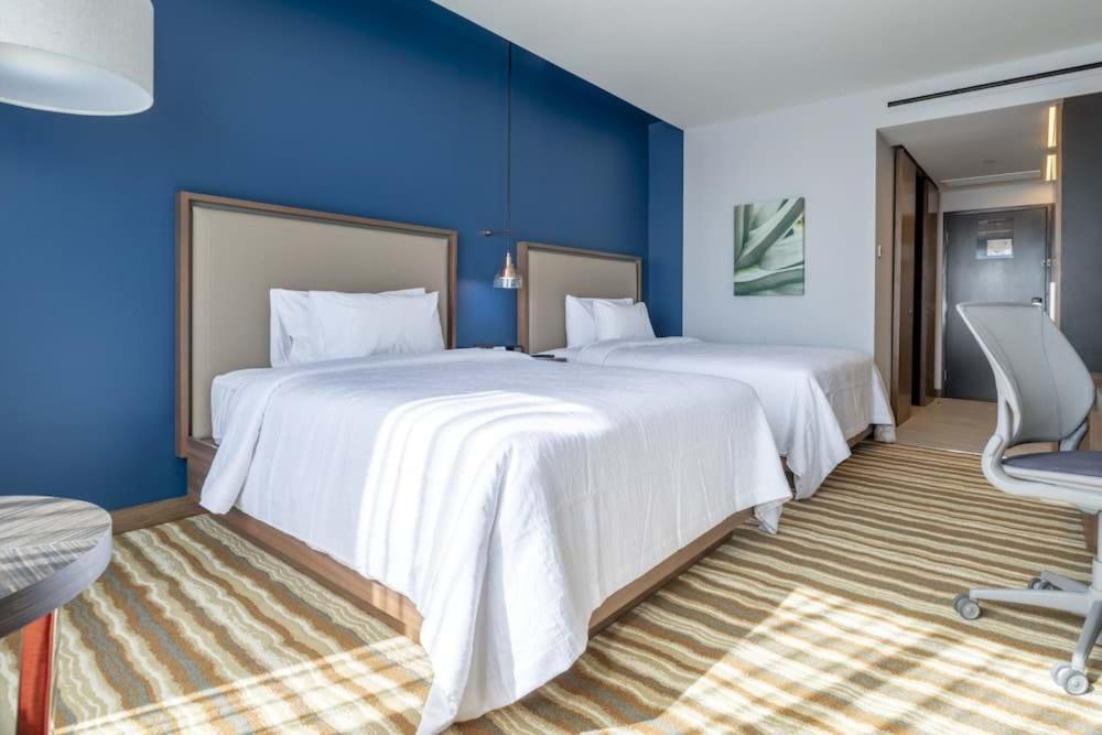 Hilton Garden Inn Chihuahua Exterior photo