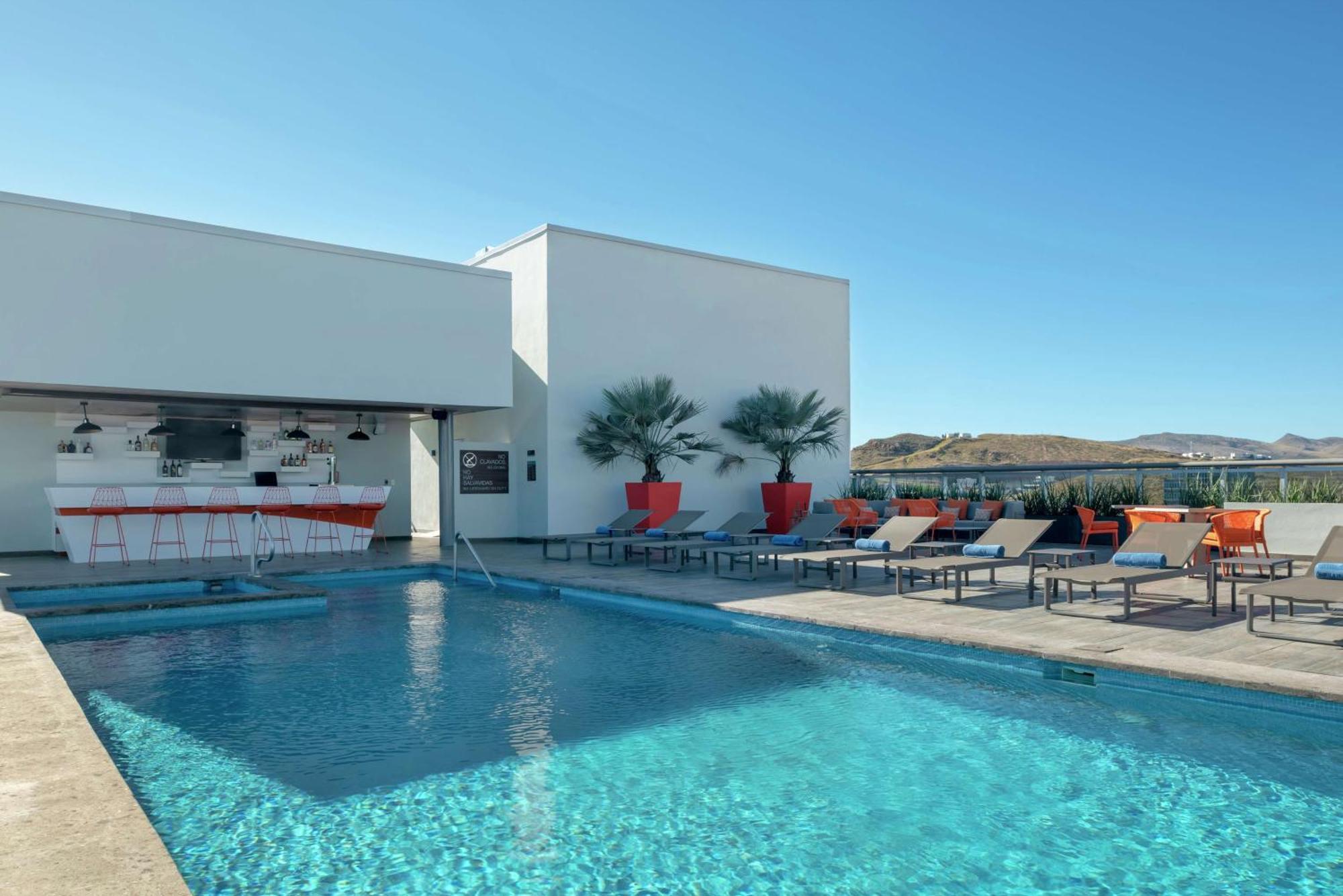 Hilton Garden Inn Chihuahua Exterior photo