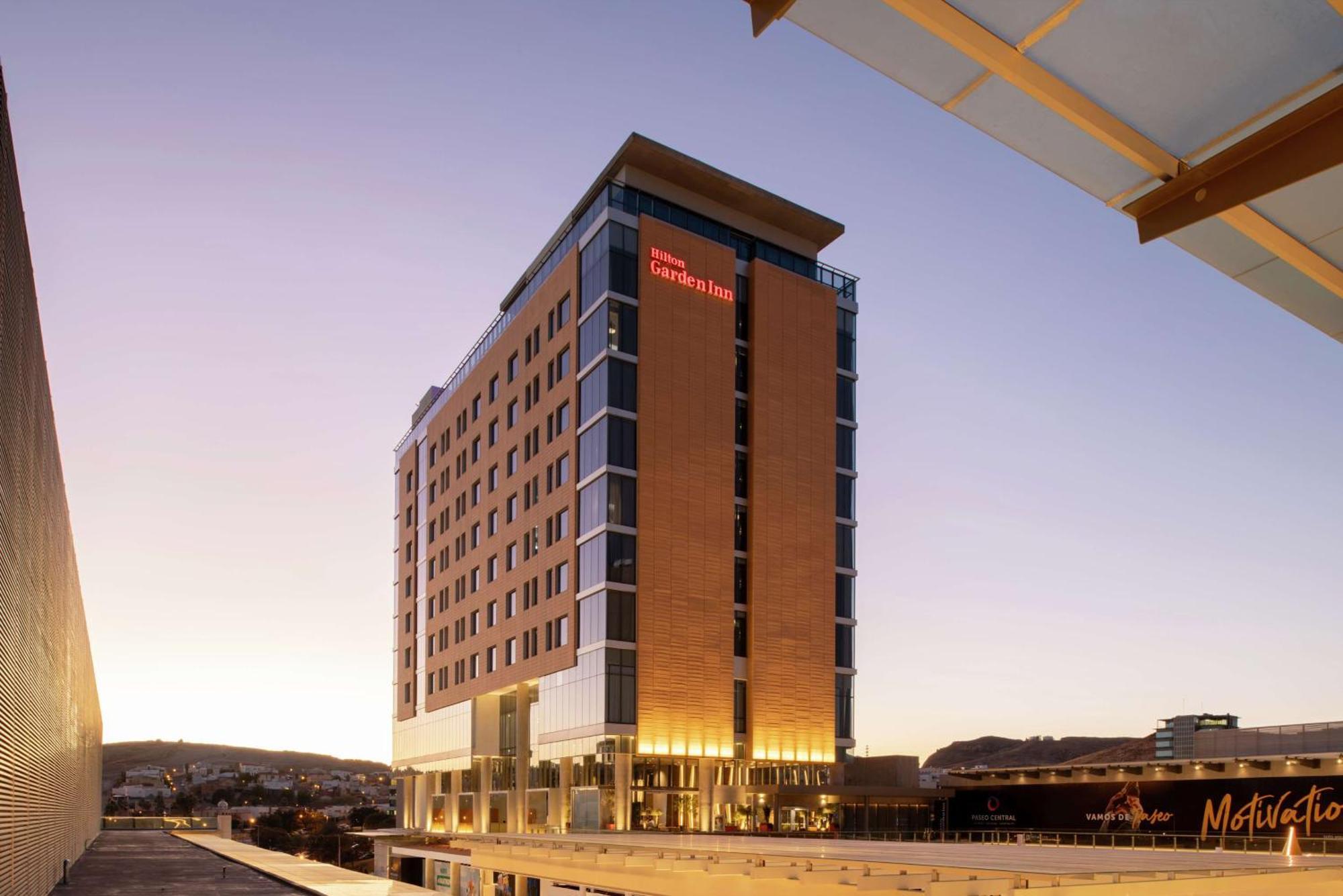 Hilton Garden Inn Chihuahua Exterior photo